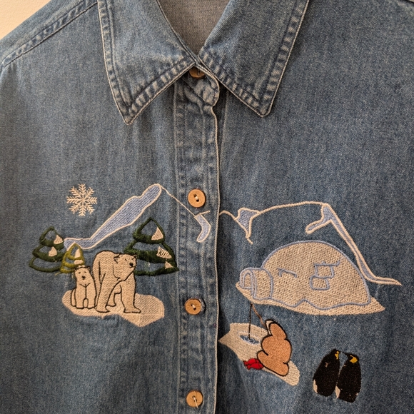 East West Tops - Vintage Embroidered Women's Denim Button Down Shirt Winter Mountains Size Large